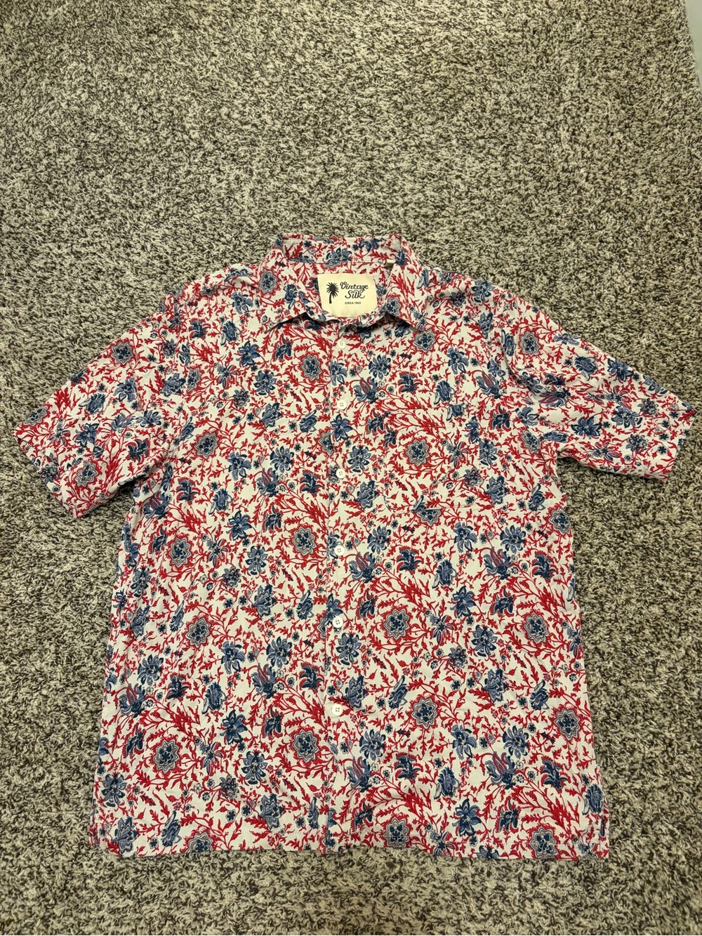 Vintage Silk Circa 1969 Floral Short-Sleeve Button-Down Shirt in Red & Blue
